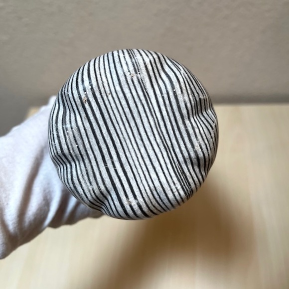 Stainless Steel Water Bottle. BPA/BPS Free. 25 fl oz. Insulated. Wood grain NWT - Picture 6 of 10